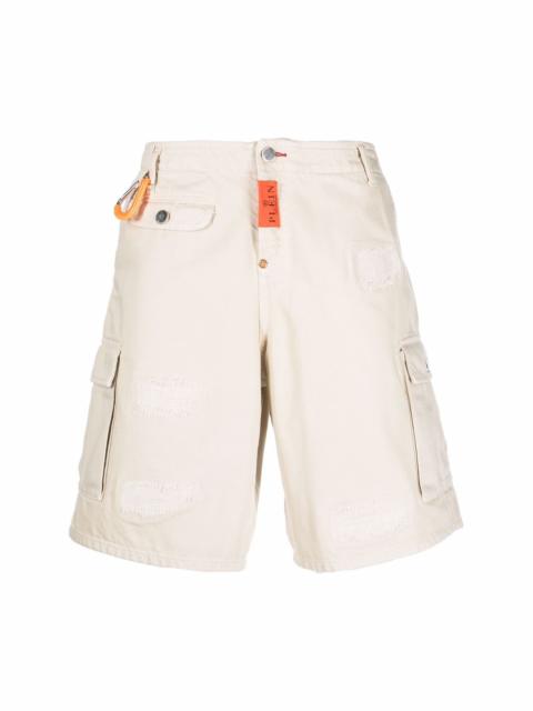 wide-leg cargo shorts