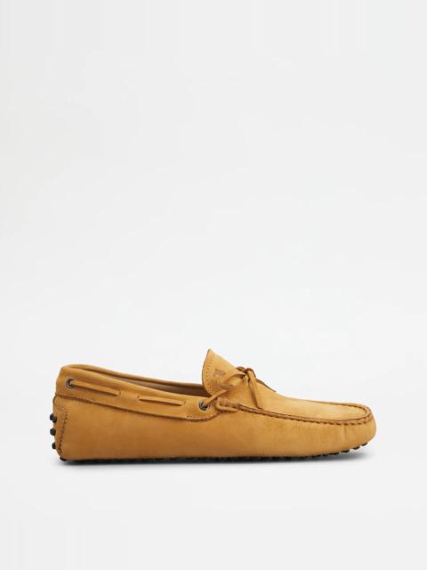 Tod's GOMMINO DRIVING SHOES IN NUBUCK - YELLOW