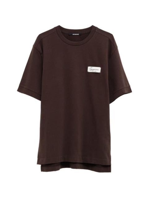 JACQUEMUS Montaigne logo-patch T-shirt