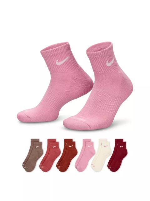 Nike Everyday Plus Cushioned Training Ankle Socks (6 Pairs)