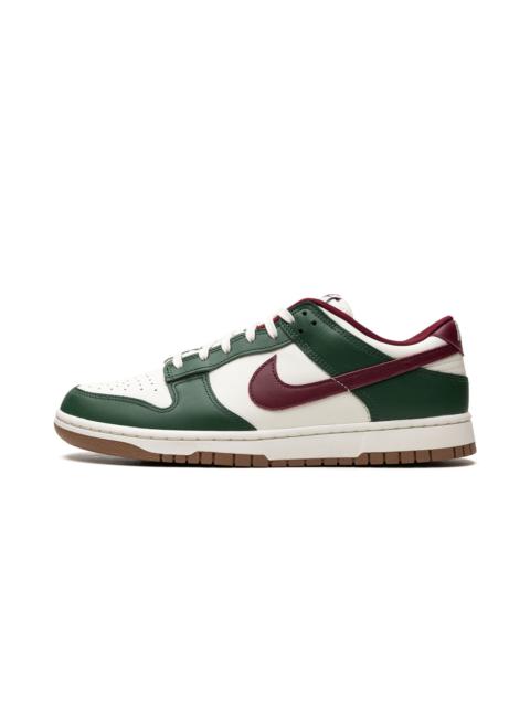 Dunk Low Retro "Gorge Green / Team Red"