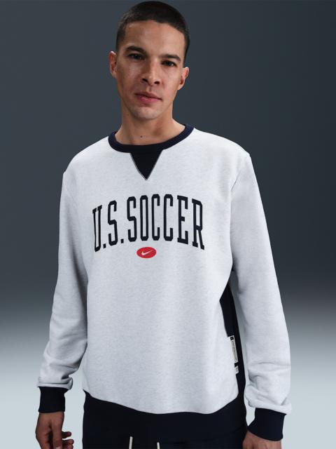 USMNT Standard Issue Men's Nike Dri-FIT Soccer Crew-Neck Sweatshirt