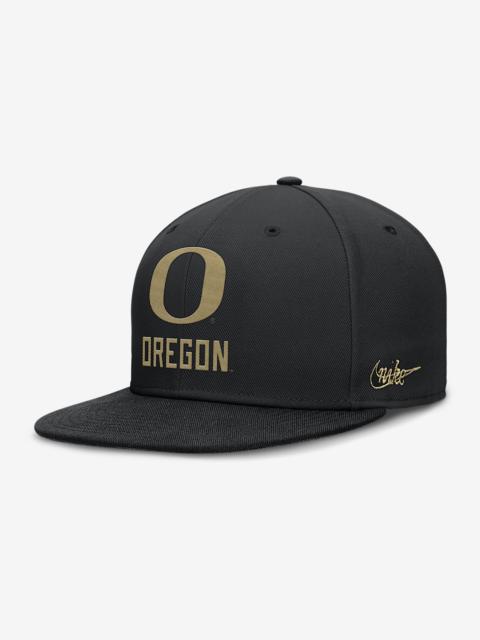 Nike Oregon Alt Men's Nike Dri-FIT College Fitted Hat