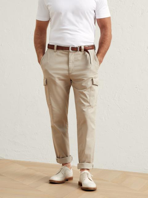 Garment-dyed leisure fit trousers in American Pima comfort cotton gabardine with cargo pockets