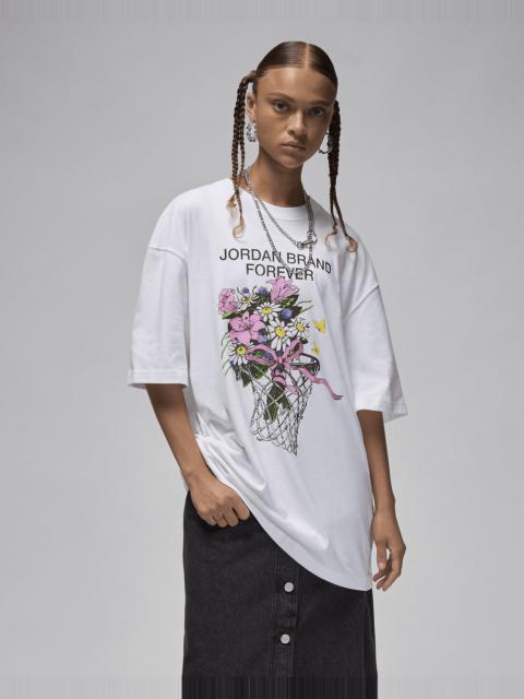 Women's Jordan Oversized Graphic T-Shirt