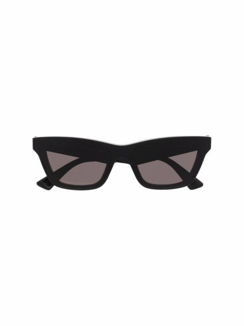 cat-eye tinted sunglasses