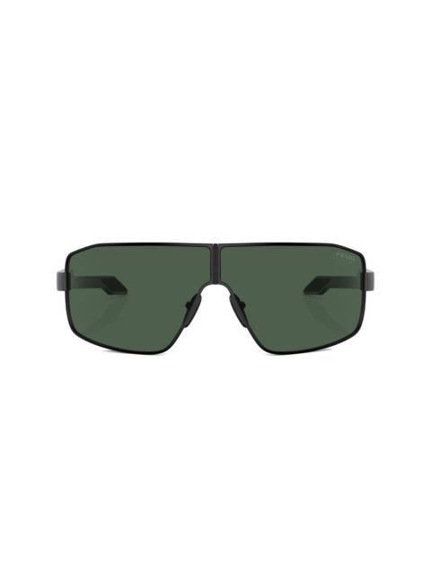 oversize-frame sunglasses