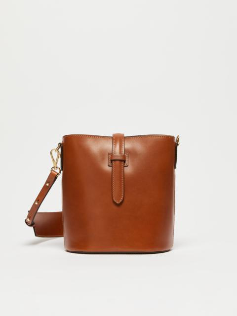 WEEKEND Max Mara WELLS Small leather bucket bag