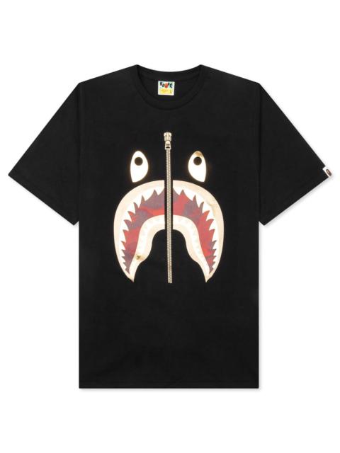 COLOR CAMO SHARK TEE - BLACK/RED