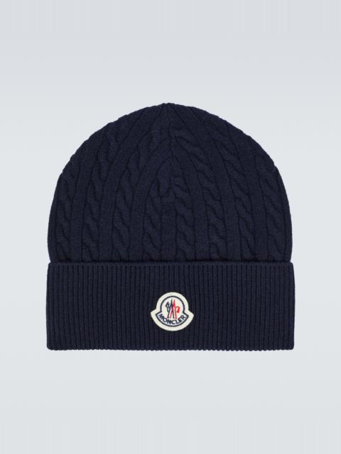 Cable-knit wool and cashmere beanie