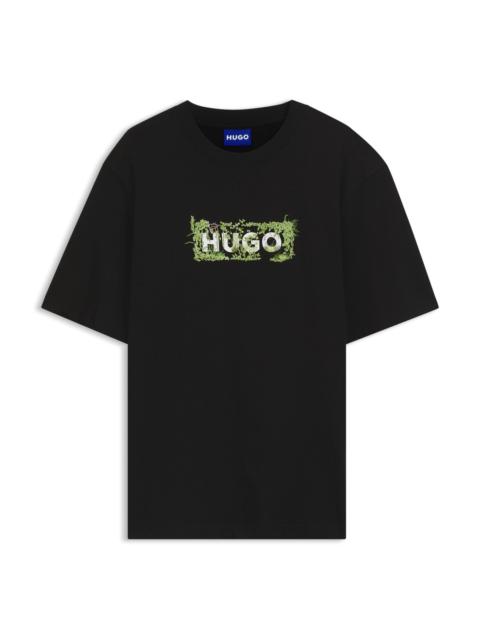 HUGO COTTON T-SHIRT WITH EMBROIDERED LOGO ARTWORK
