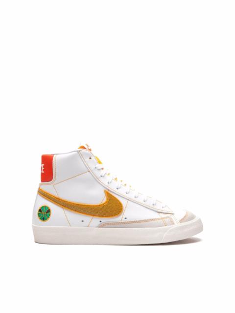 Nike 블레이저 중 '77 빈티지 "Rayguns"스니커