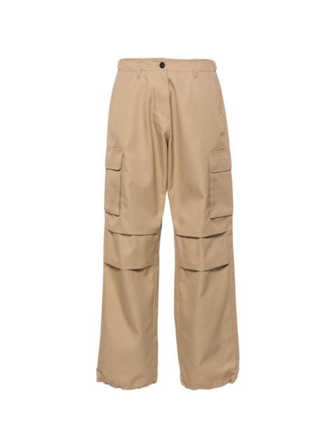 wide-leg cargo trousers