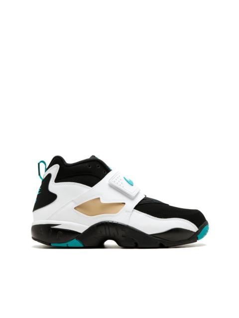 Nike Air Diamond Turf sneakers