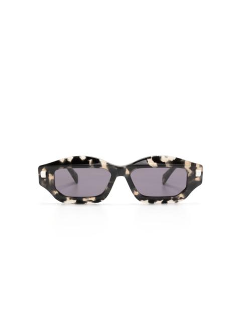 Q6 geometric-frame sunglasses