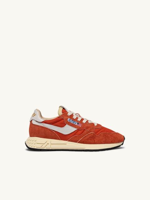 AUTRY REELWIND LOW SNEAKERS IN WHITE AND ORANGE RUST NYLON AND SUEDE