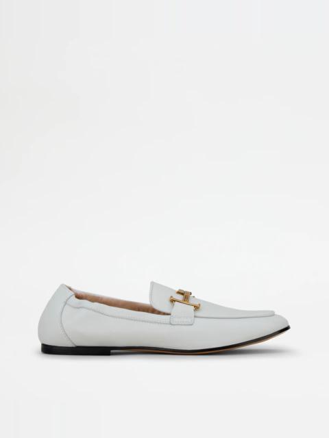 Tod's LOAFERS IN LEATHER - WHITE