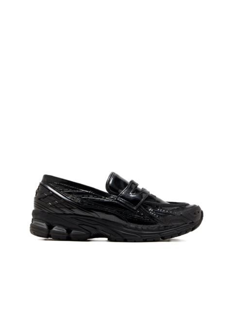 crocodile-effect slip-on sneakers