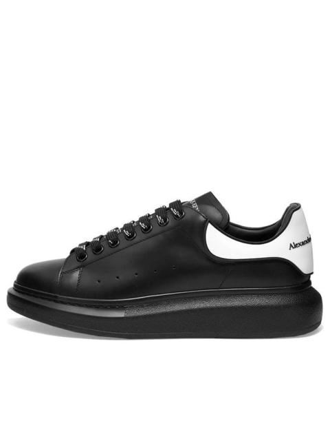Alexander McQueen Alexander McQueen Oversized Sneaker 'Black' 625156WHXMT1006