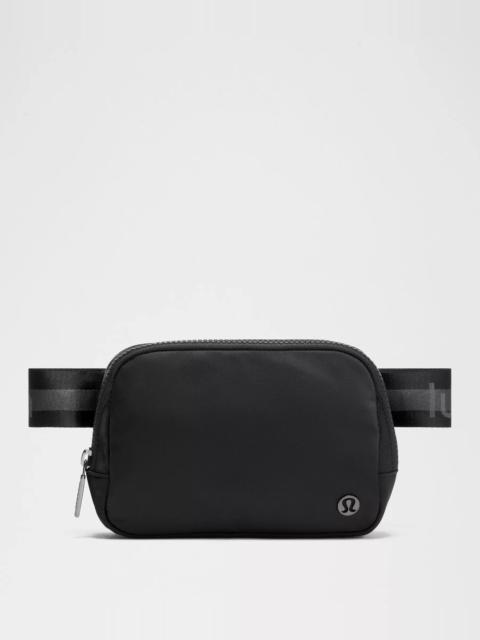 lululemon Everywhere Belt Bag 1L *Wordmark