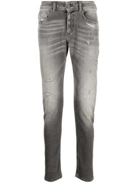 Diesel 1979 Sleenker distressed jeans