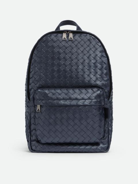 medium classic intrecciato backpack