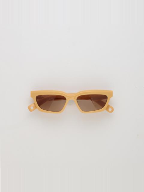 JACQUEMUS Salon Angular Sunglasses in Banana