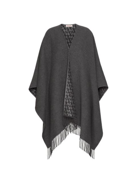 fringe detail scarf