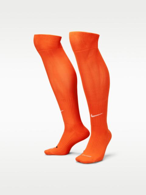 Nike Nike Classic 2 Cushioned Over-the-Calf Socks