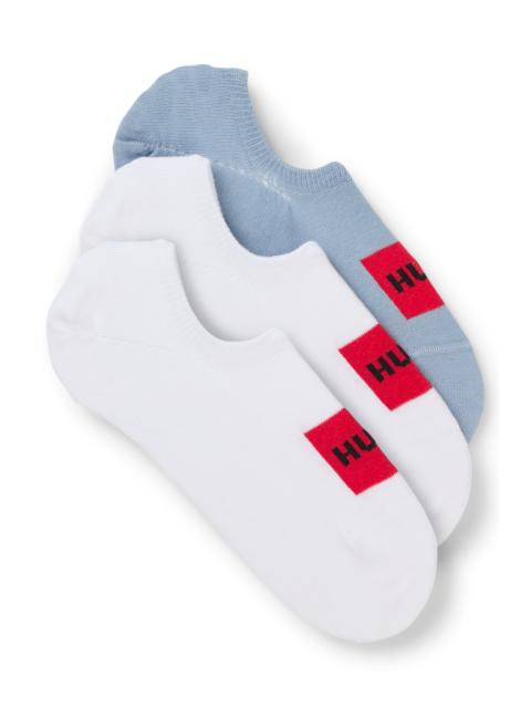 HUGO THREE-PACK OF INVISIBLE SOCKS WITH RED LOGO LABELS