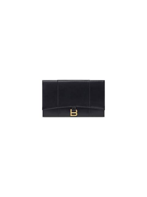 Women's Hourglass Flat Pouch With Flap In Box in Black
