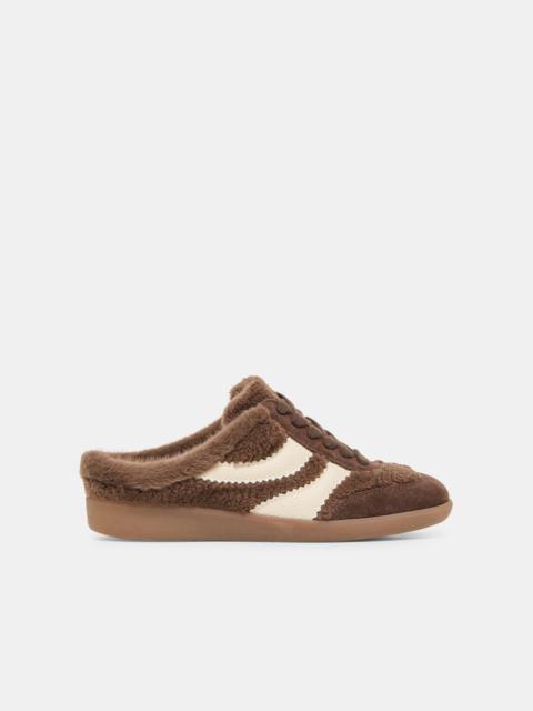 dolce vita MERIT SLIDE PLUSH SNEAKERS DK BROWN PLUSH