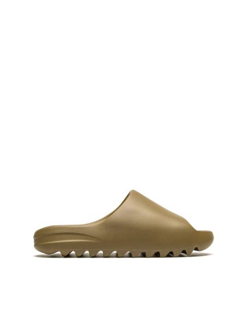 YEEZY YEEZY "Core" slides