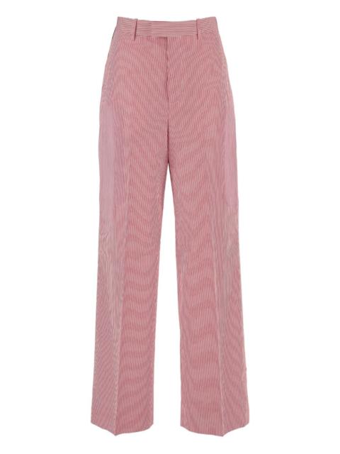 armarium striped trousers