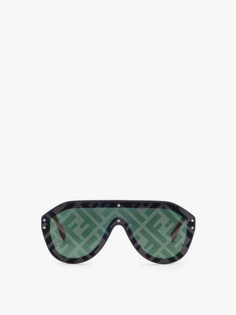 FENDI Black sunglasses