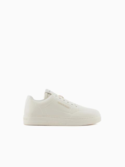 EMPORIO ARMANI 엠보싱 로고 스니커