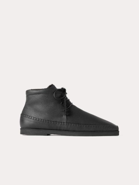 The High Top Shearling Moccasin black