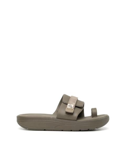 Suicoke uta rubber toe-strap sandals