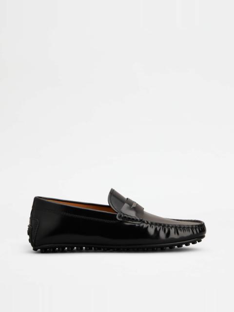 Tod's CITY GOMMINO DRIVING SHOES IN LEATHER - BLACK