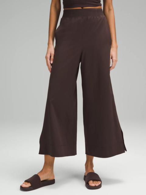 Stretch Woven High-Rise Wide-Leg Cropped Pant