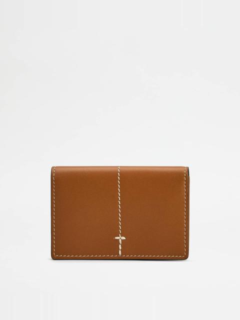 Tod's BUSINESS CARD HOLDER IN LEATHER - BROWN