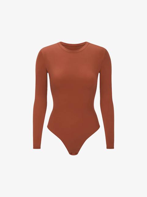 Fits Everybody round-neck stretch-woven body