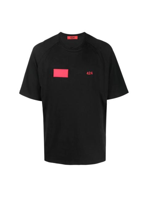 424 logo-print T-shirt