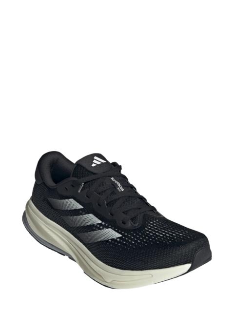 Supernova Rise Running Shoe in Core Black/Core White/Carbon