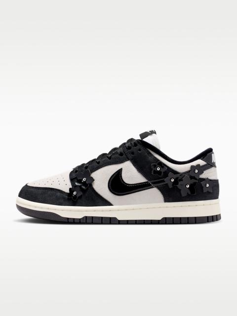 Nike Nike Dunk Low SE Women's Shoes