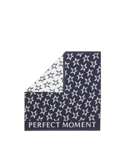 PERFECT MOMENT star-print cotton beach towel
