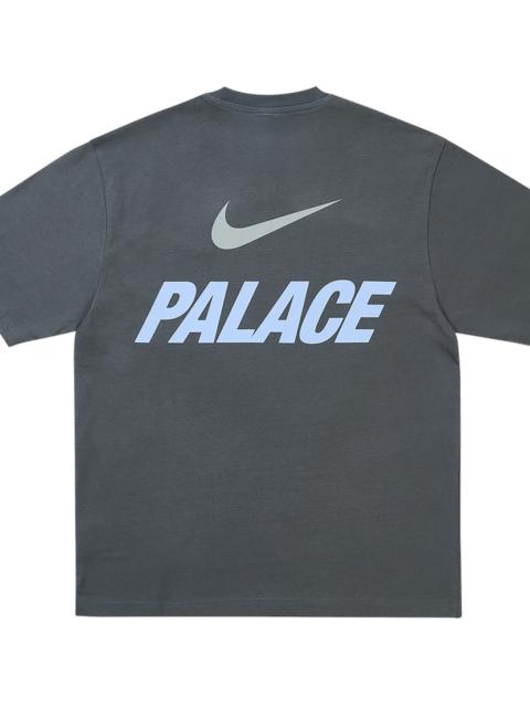 PALACE Nike Font Swoosh T-Shirt "Charcoal" p0136