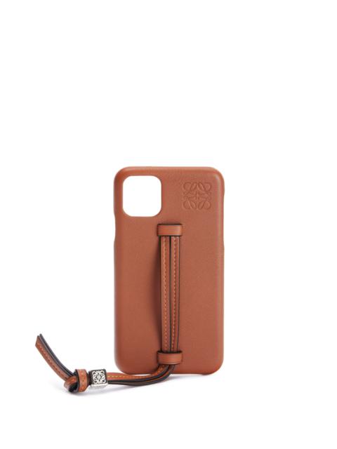 Loewe Handle cover for iPhone 11 in classic calfskin