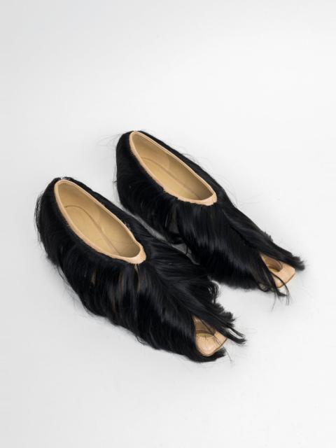 RUI FICELLE WITH ONYX HAIR CUT-OUT HAIRY PUMP HEELS