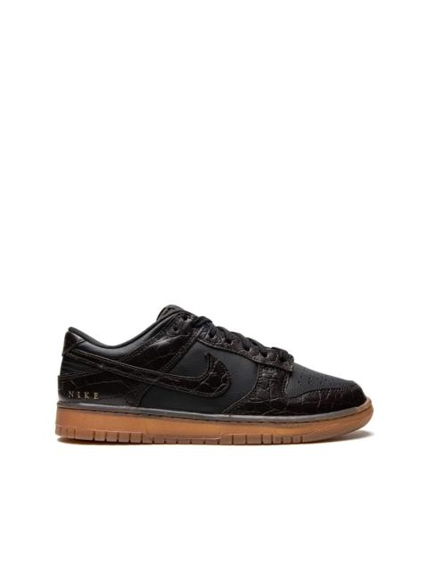 Nike 덩크 낮은 "Velvet Brown Black"스니커